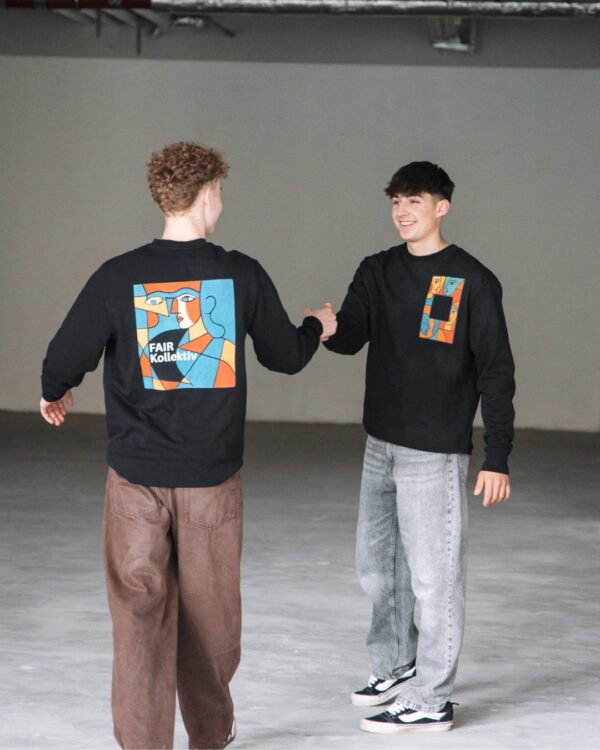 Face in Frame - Organic Oversize Sweatshirt